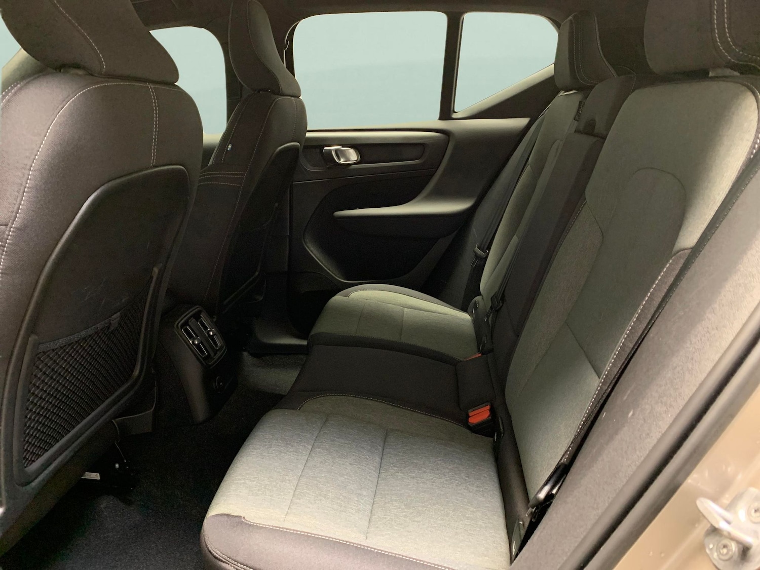 Used Volvo XC40 2022 for sale - 76707031: Photo 25