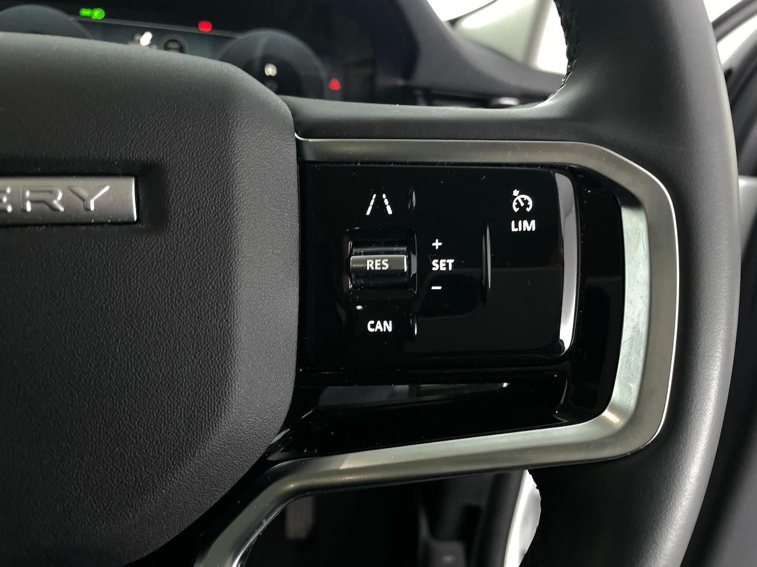 Used Land Rover Discovery Sport 2024 for sale - 77364908: Photo 30