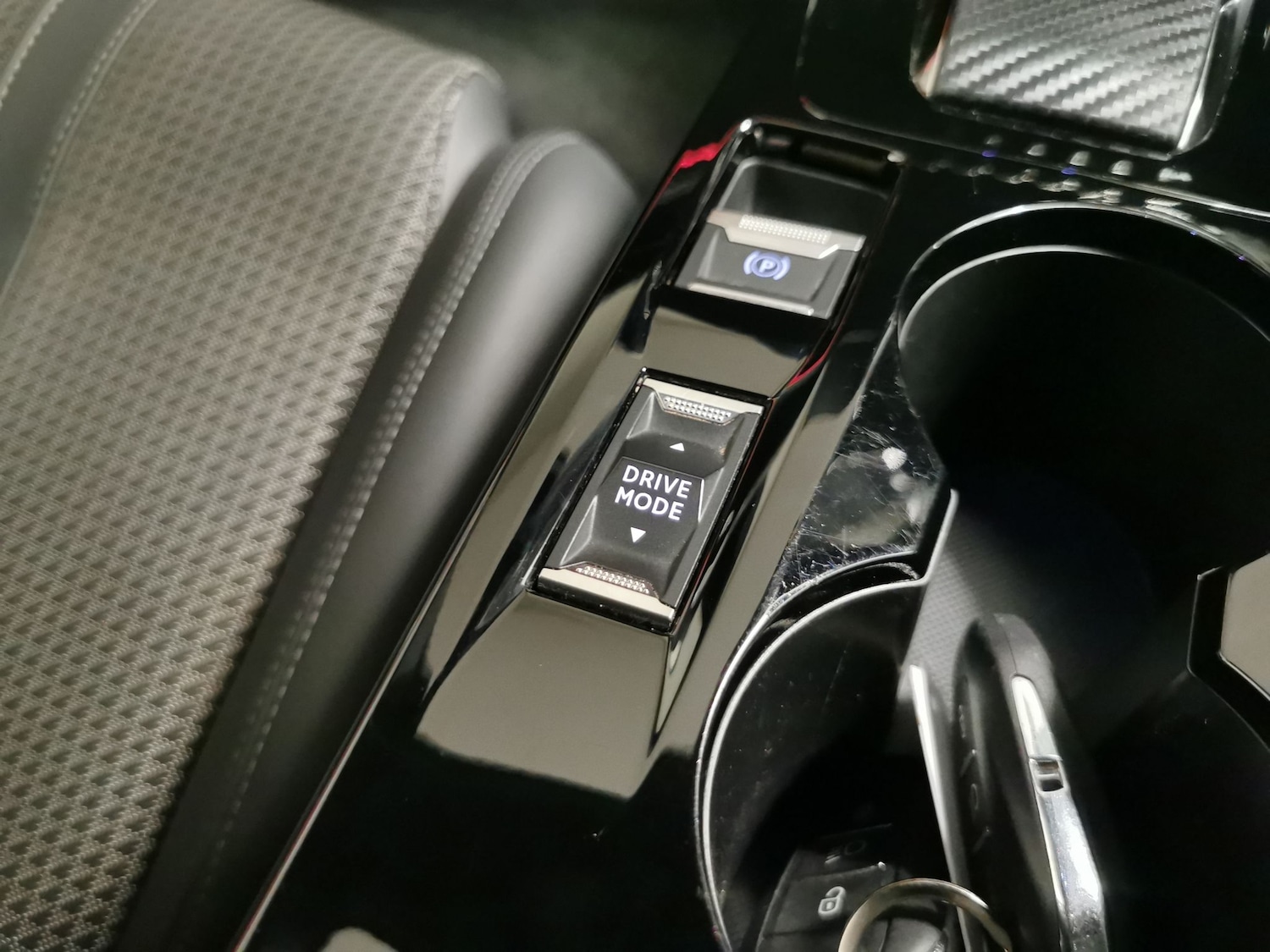 Used Peugeot 2008 2022 for sale - 77965663: Photo 16