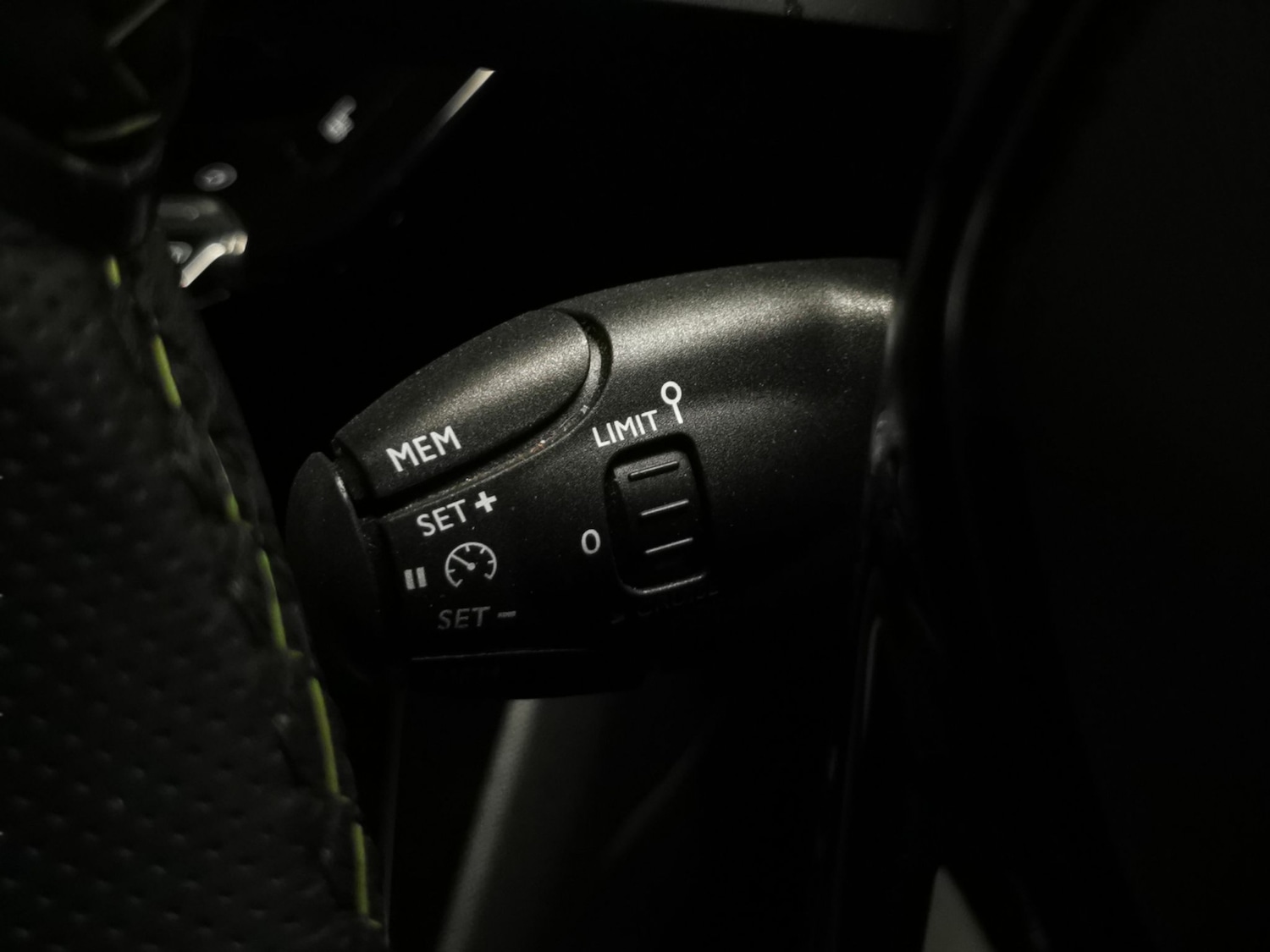 Used Peugeot 2008 2022 for sale - 77965663: Photo 18