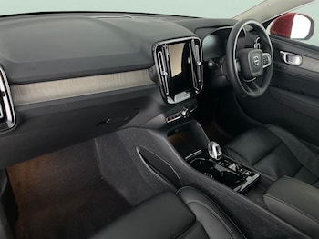 Used Volvo XC40 2022 for sale - 75604809: Photo