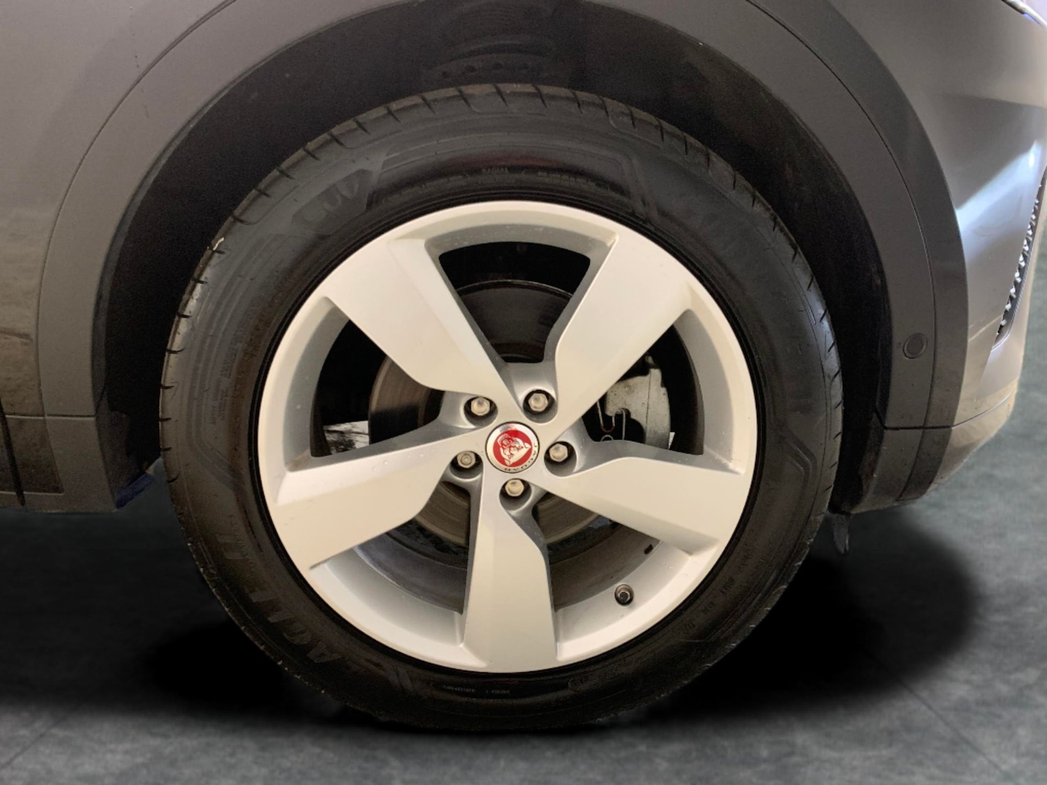 Used Jaguar E-Pace 2019 for sale - 77688703: Photo 23