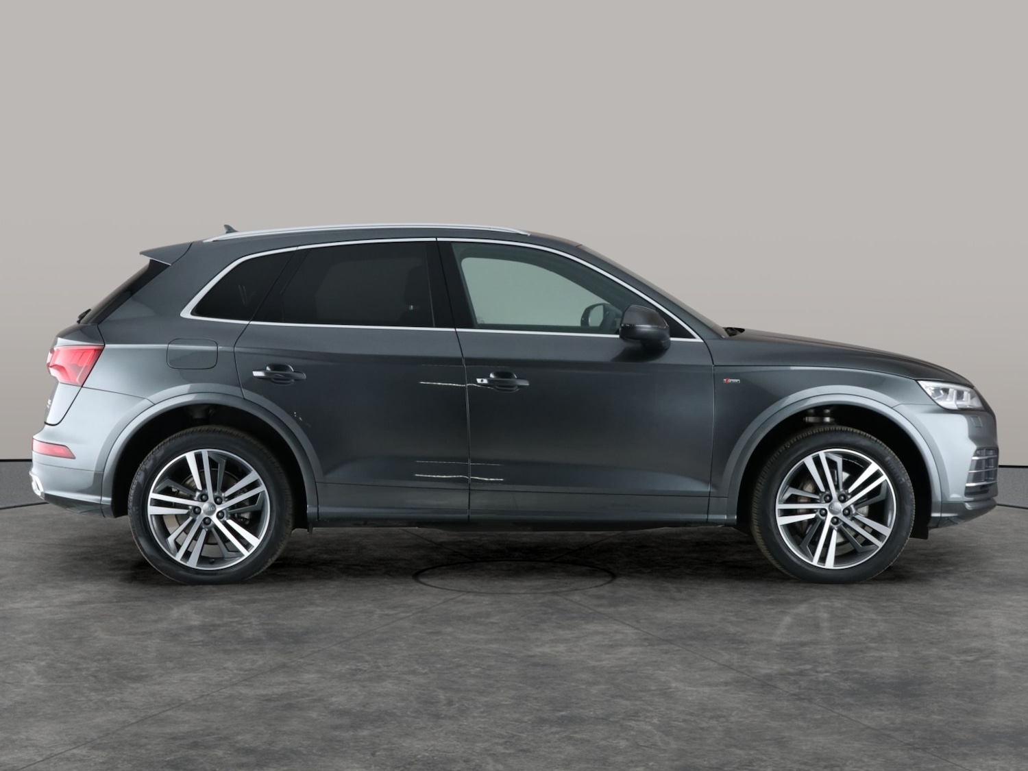 Used Audi Q5 2020 for sale - 76773722: Photo 9