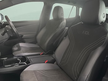 Used Volkswagen ID.4 2023 for sale - 79357905: Photo