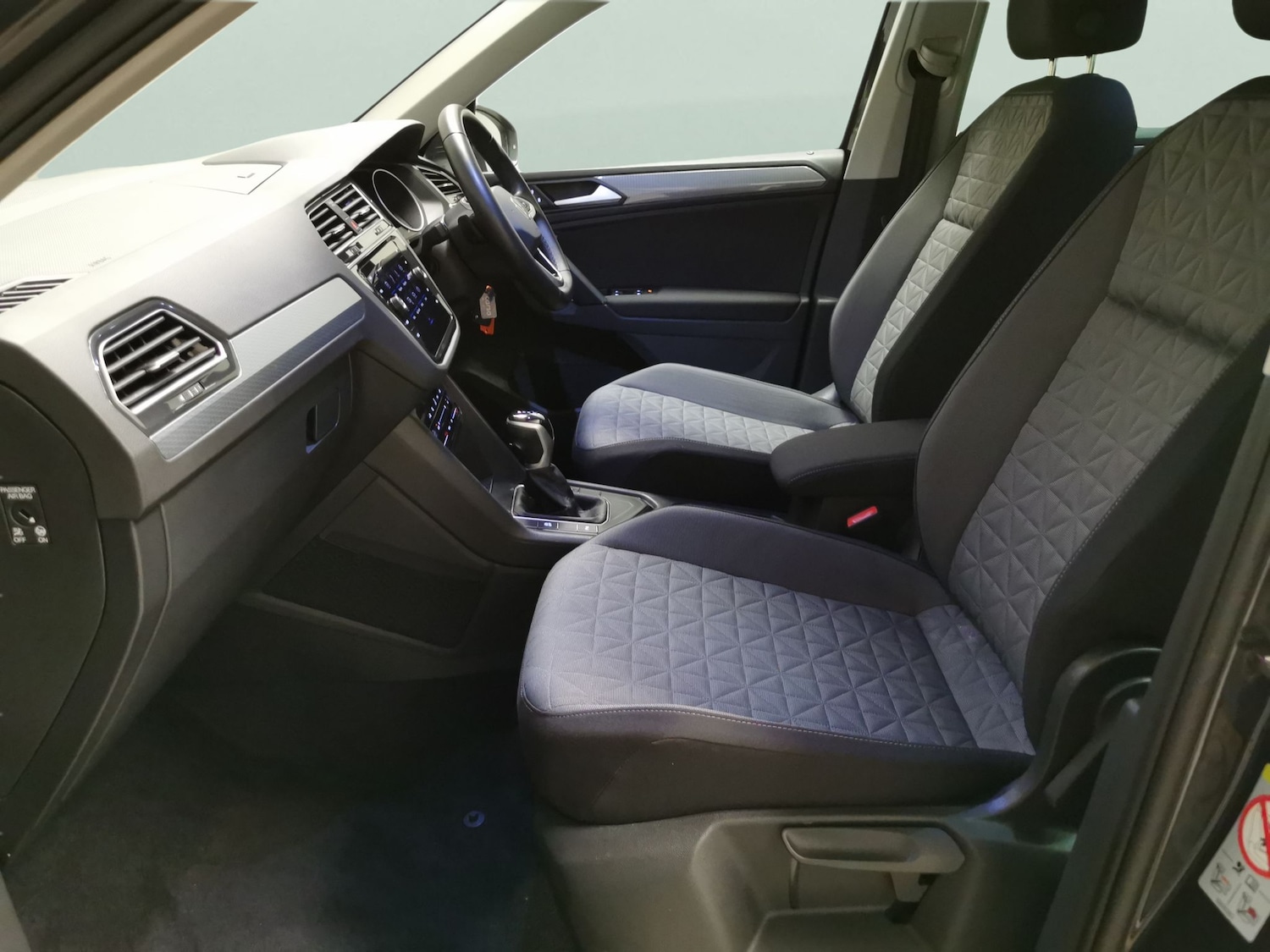 Used Volkswagen Tiguan 2022 for sale - 77165668: Photo 4