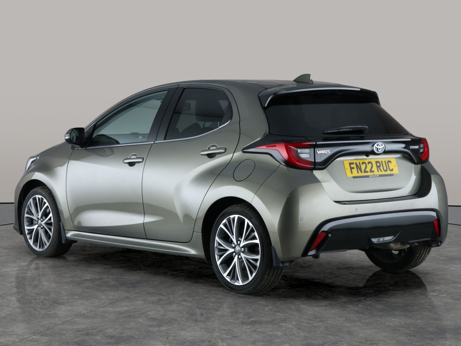 Used Toyota Yaris 2022 for sale - 76980513: Photo 12