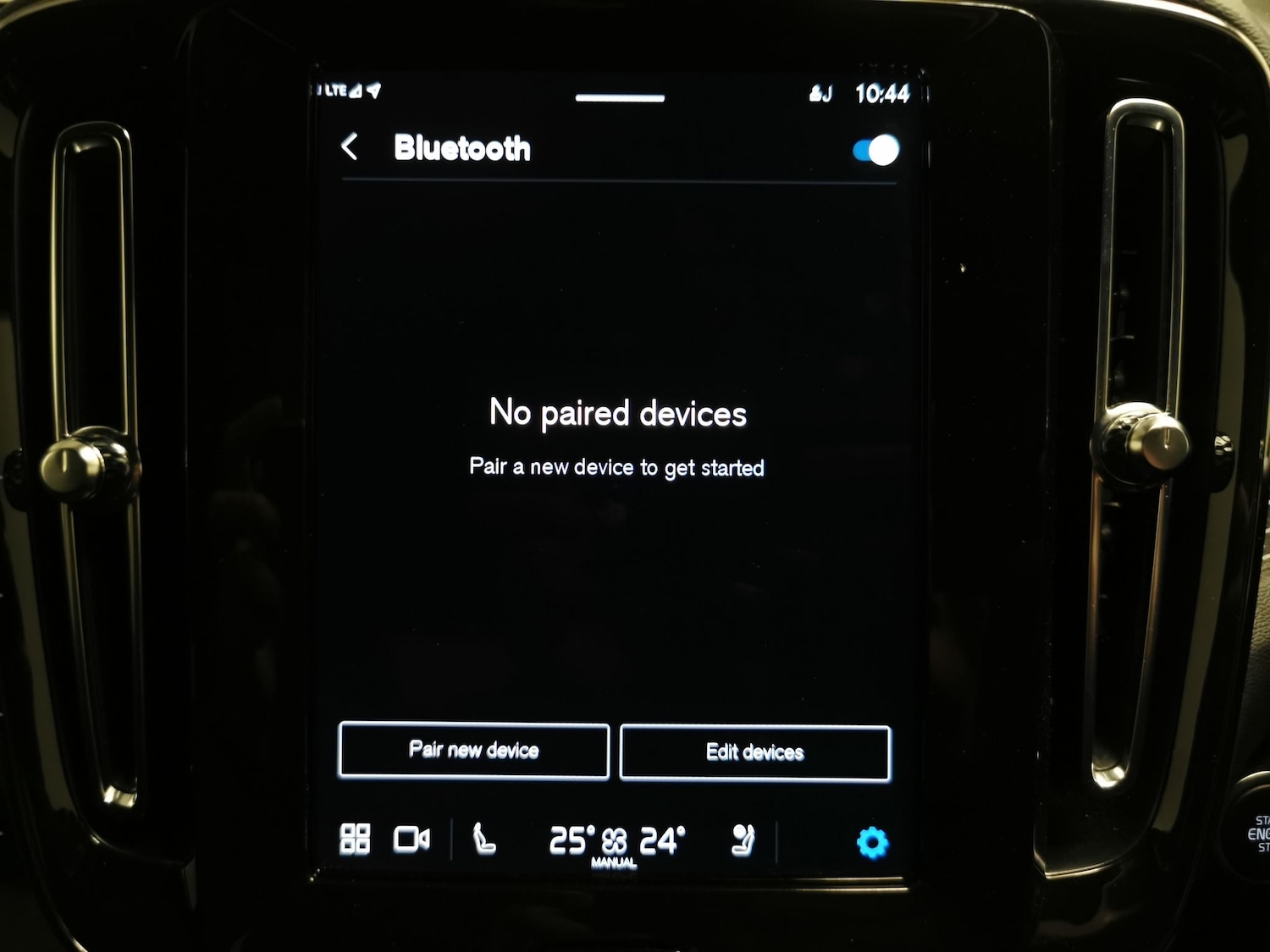 Used Volvo XC40 2023 for sale - 77241264: Photo 16