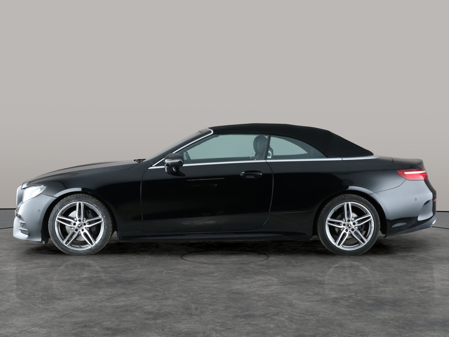 Used Mercedes-Benz E Class 2018 for sale - 76464224: Photo 18