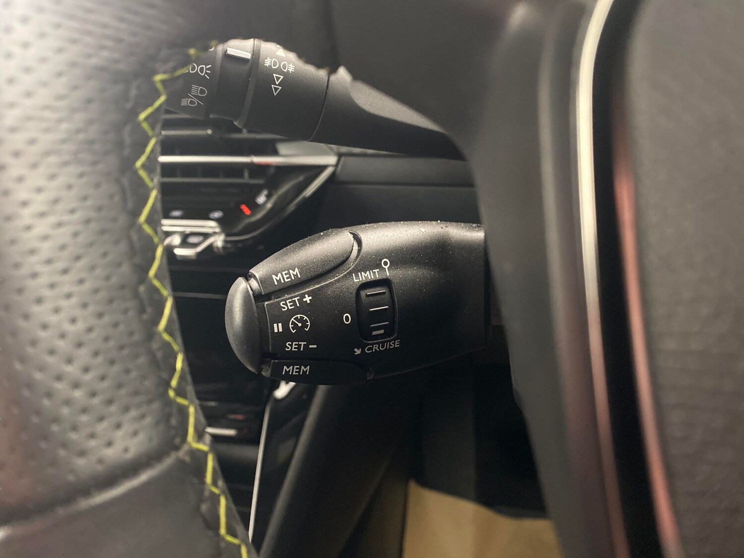 Used Peugeot 2008 2022 for sale - 77581825: Photo 20