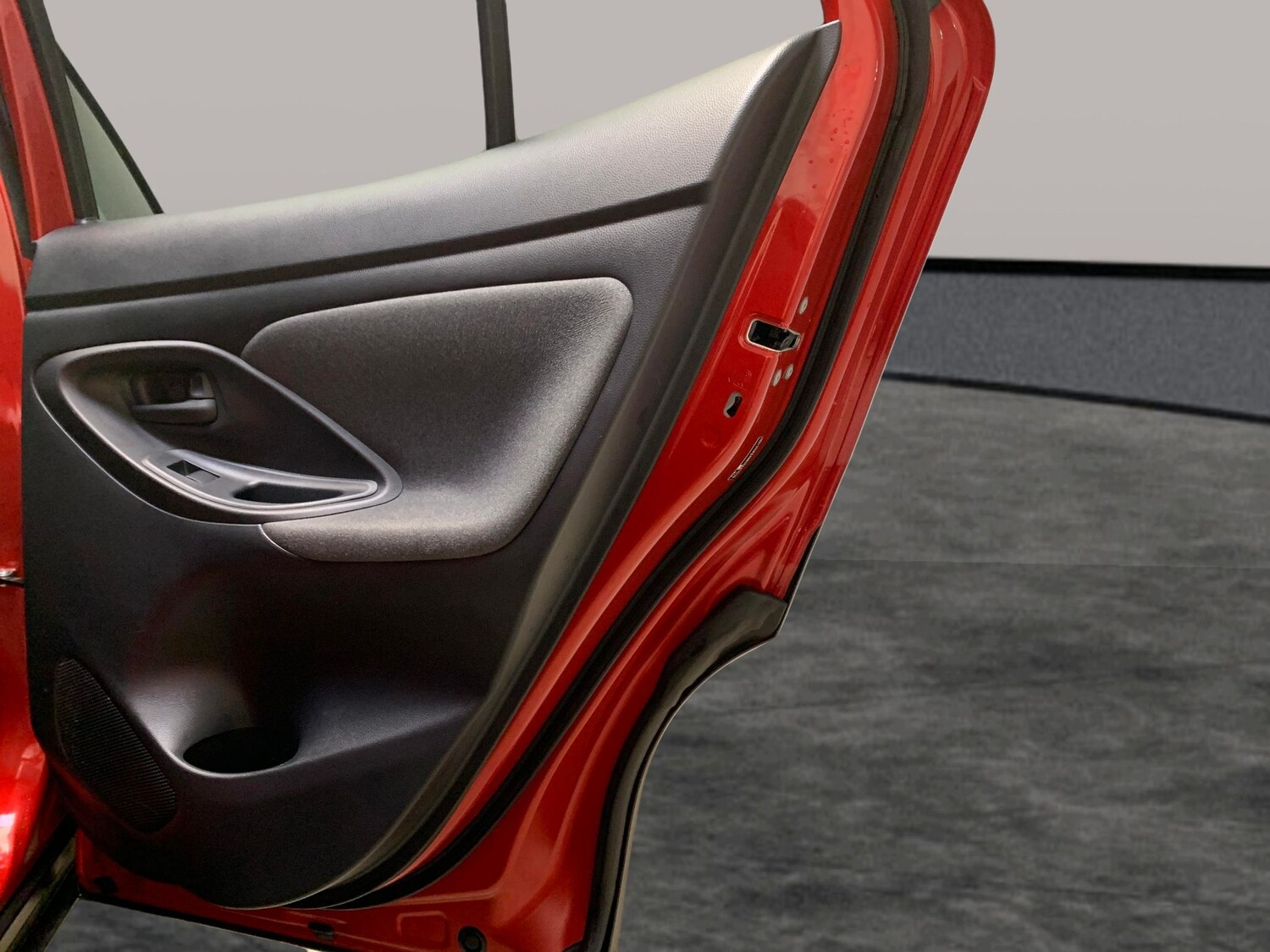 Used Toyota Yaris Cross 2022 for sale - 77389401: Photo 25