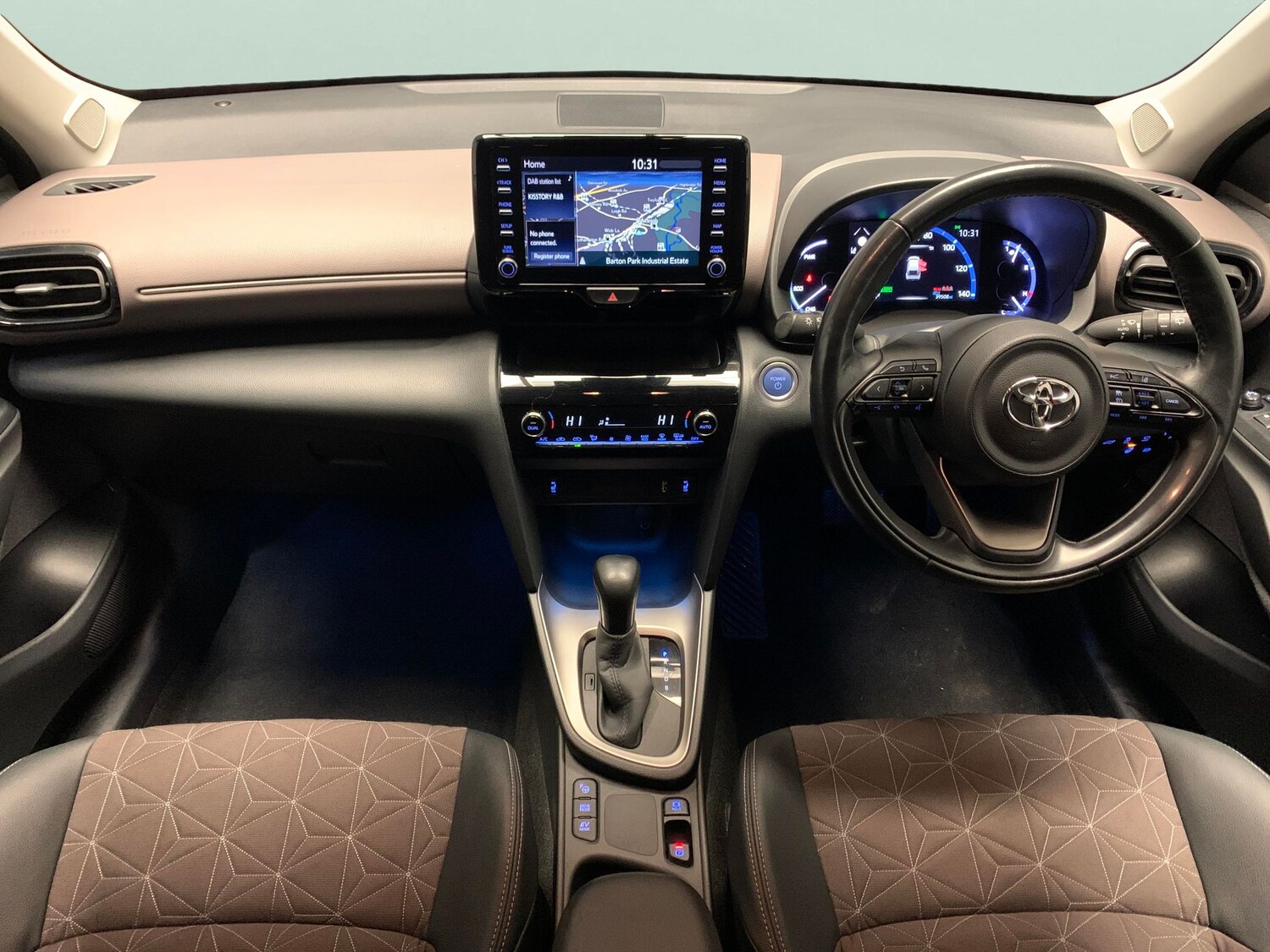 Used Toyota Yaris Cross 2022 for sale - 77389401: Photo 7