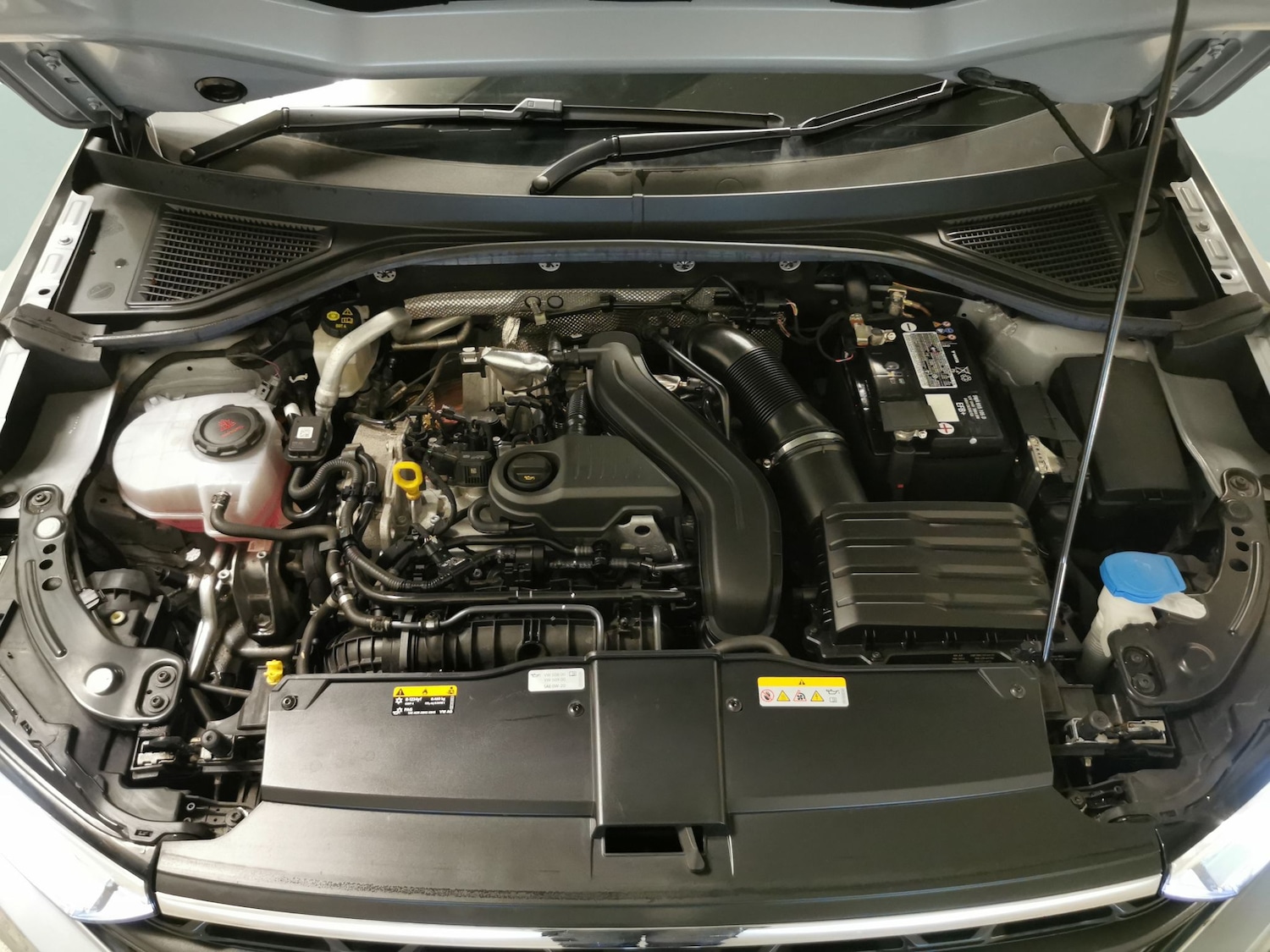 Used Volkswagen T-Roc 2023 for sale - 77043493: Photo 26