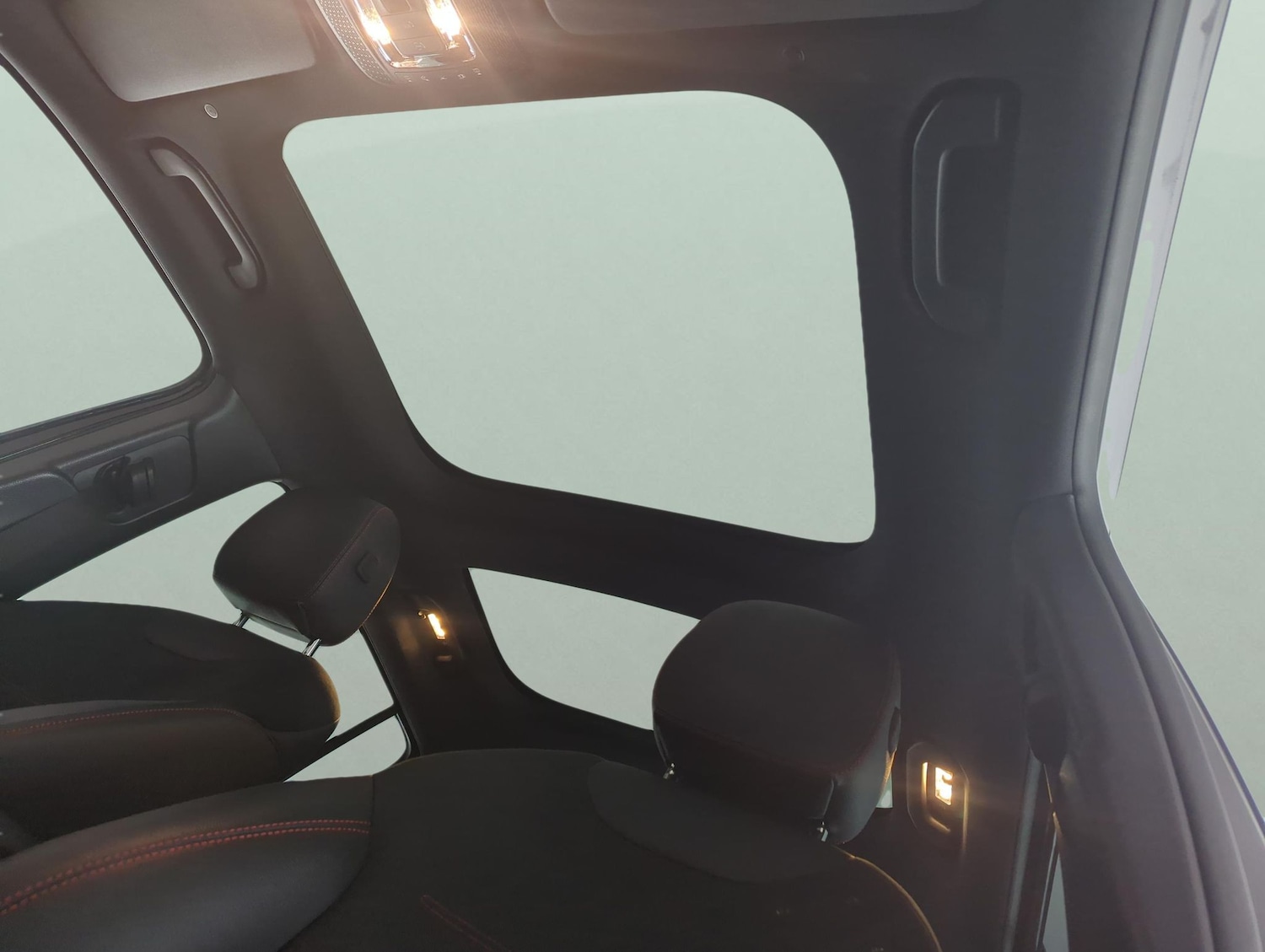 Used Mercedes-Benz EQB 2022 for sale - 77151774: Photo 5