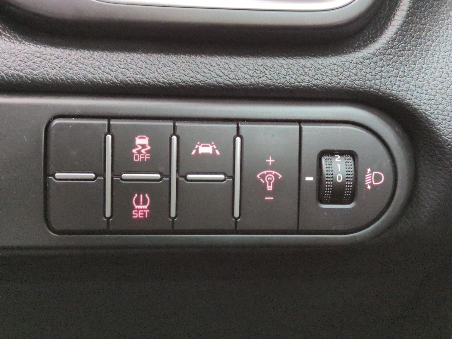 Used Kia XCeed 2021 for sale - 76719836: Photo 19