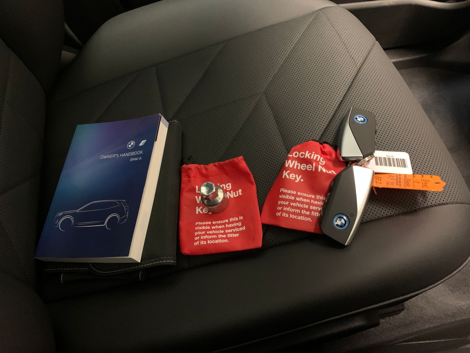 Used BMW iX 2022 for sale - 76901835: Photo 32