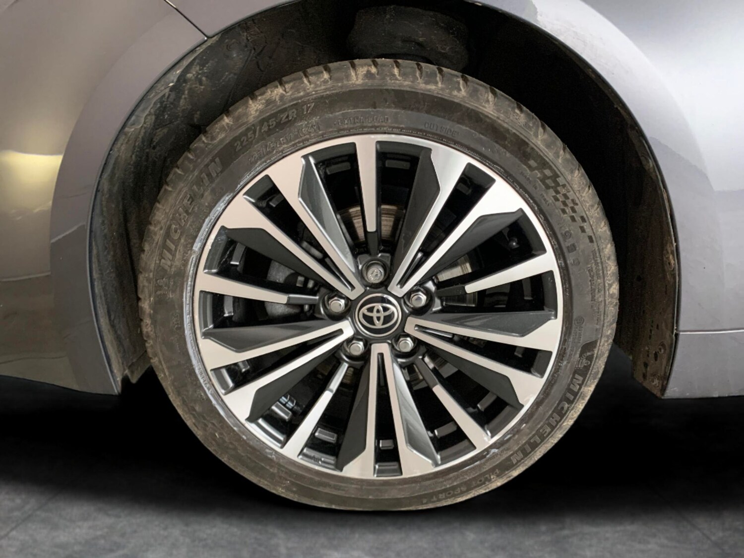 Used Toyota Corolla for sale - 77480450: Photo 26