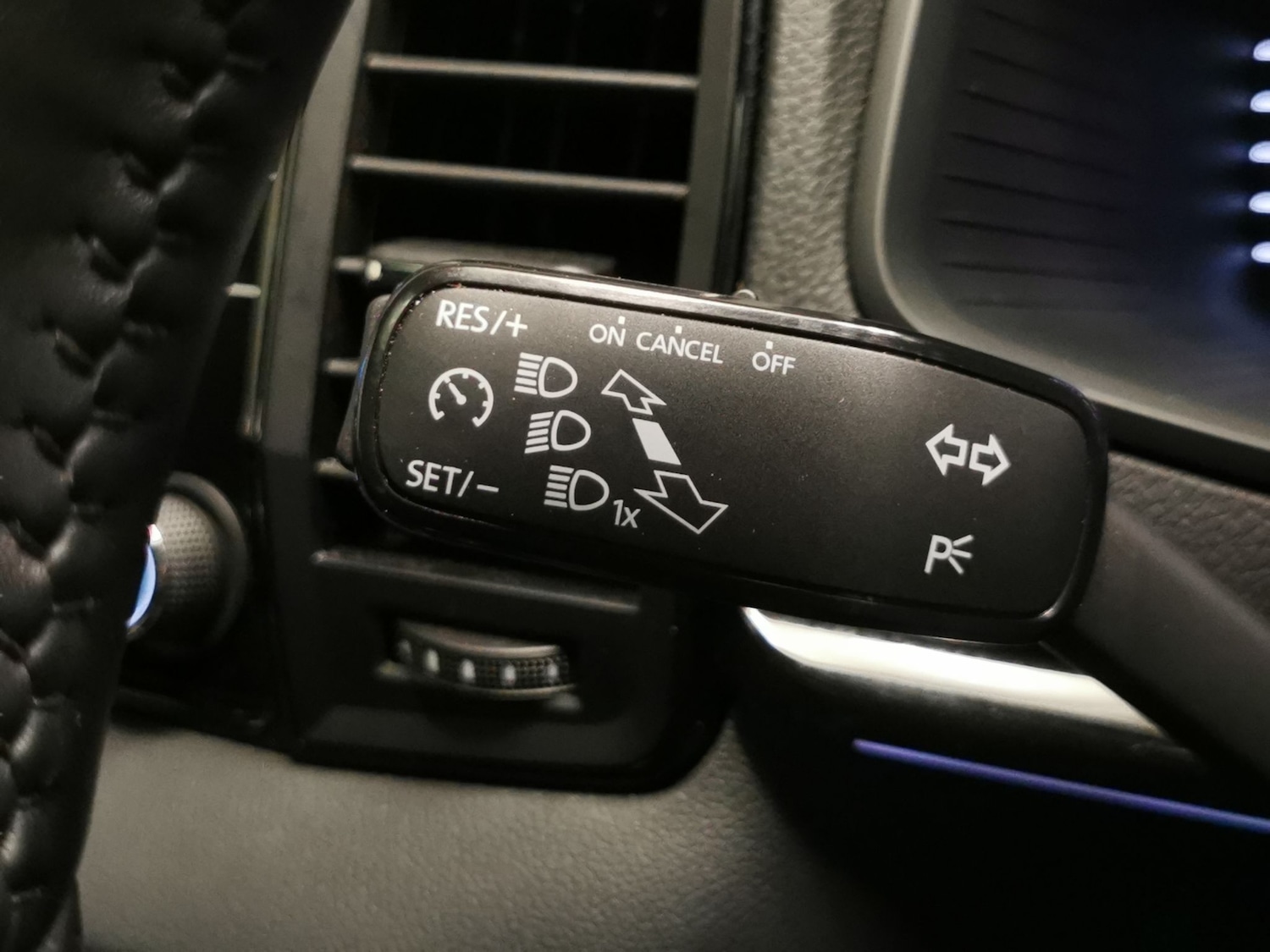 Used Skoda Karoq 2024 for sale - 77240568: Photo 20