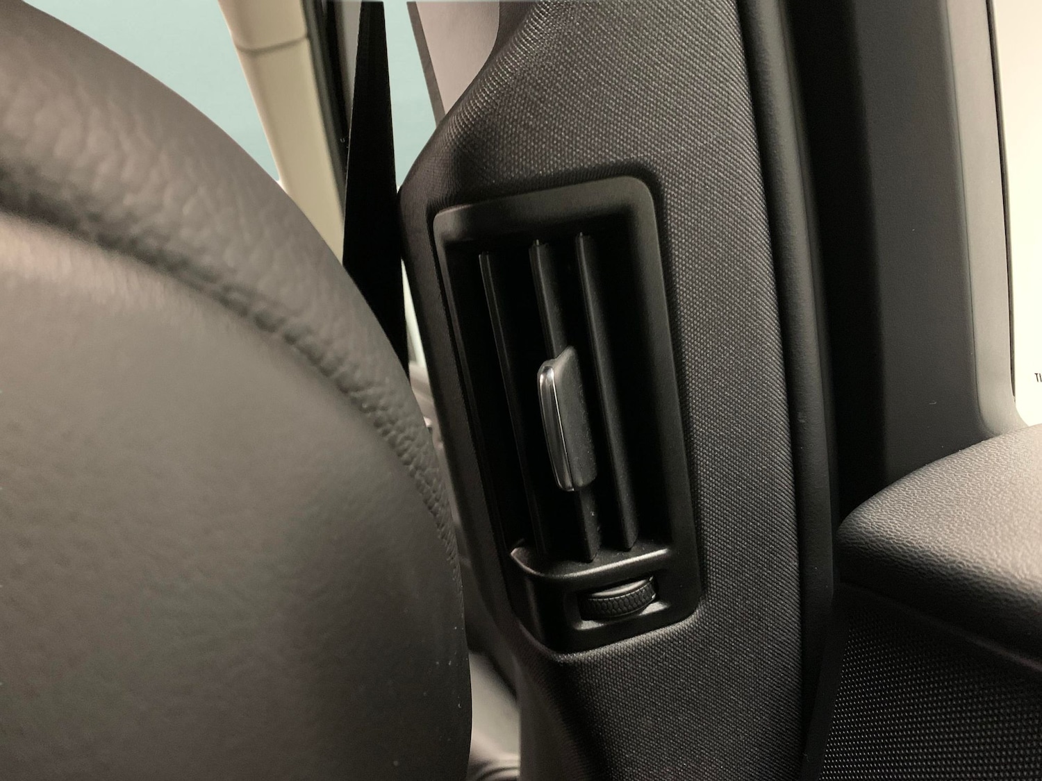 Used Volvo XC60 2023 for sale - 76717809: Photo 14