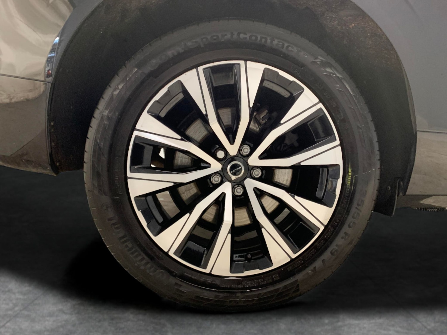 Used Volvo XC60 2023 for sale - 76717809: Photo 24