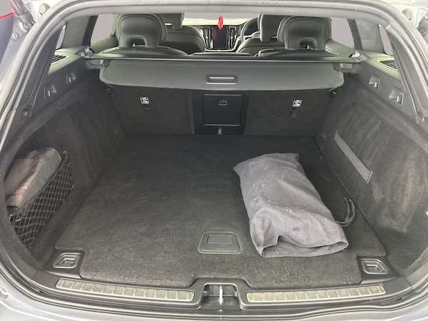 Used Volvo V60 2020 for sale - 76264252: Photo 17