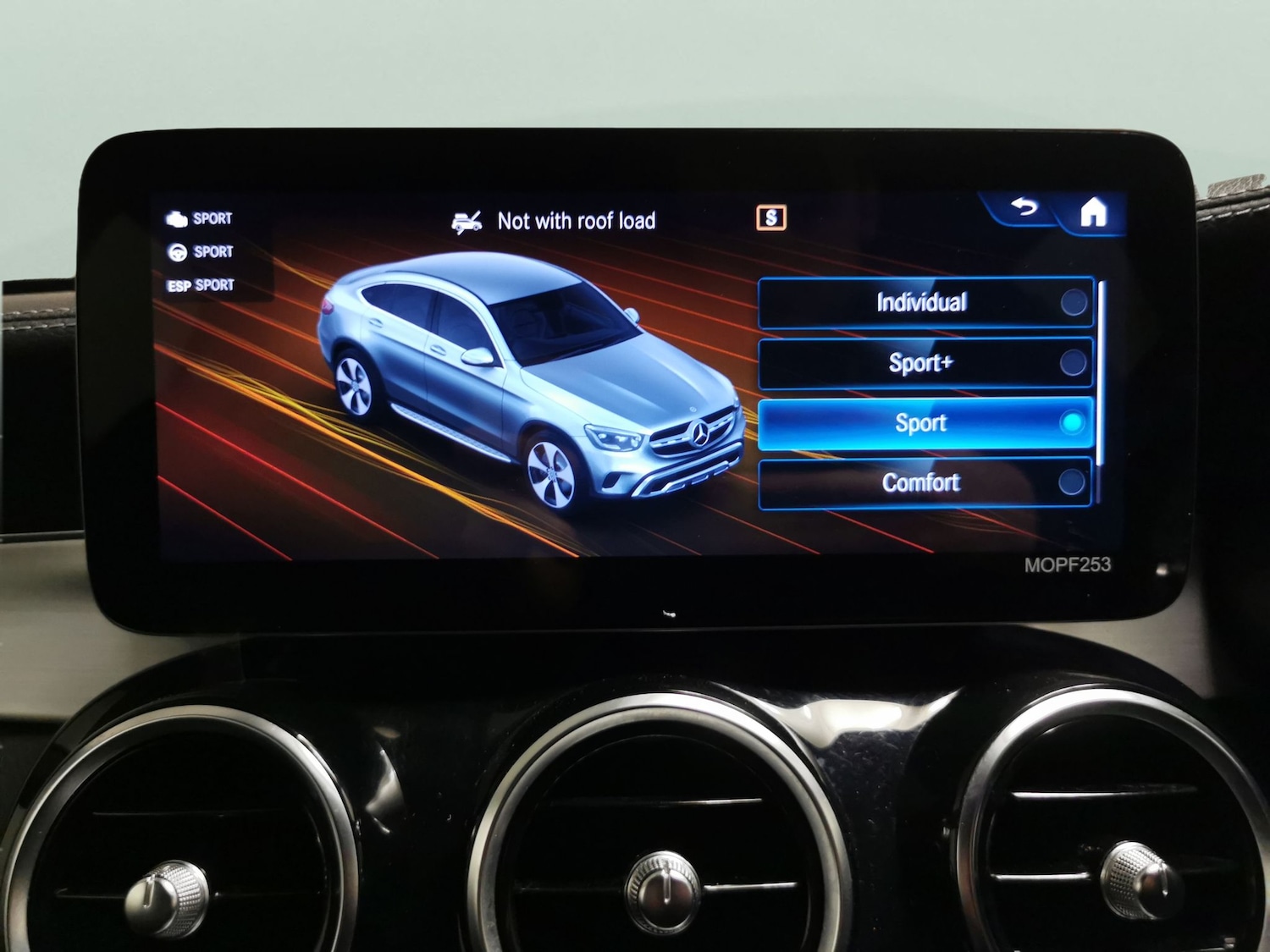 Used Mercedes-Benz GLC 2022 for sale - 77631071: Photo 17