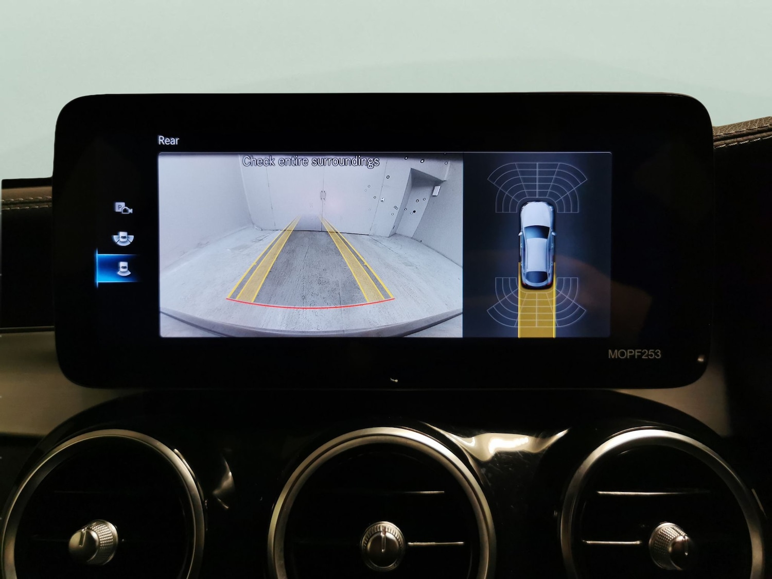 Used Mercedes-Benz GLC 2022 for sale - 77631071: Photo 5