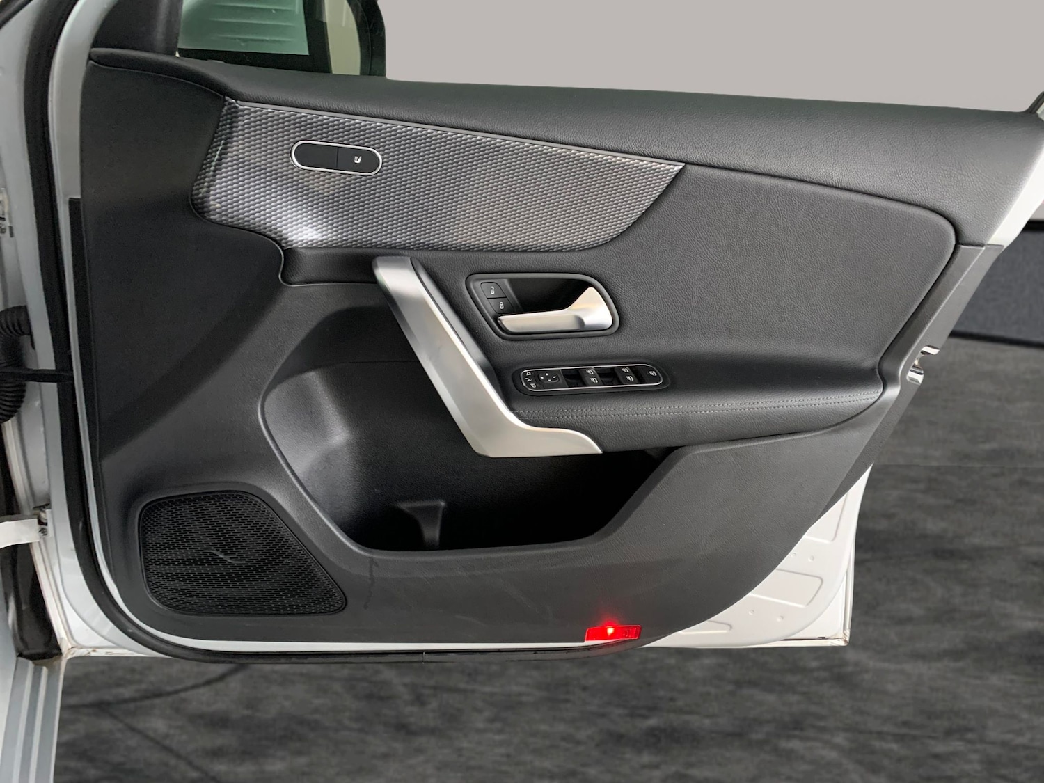 Used Mercedes-Benz A-Class 2018 for sale - 76518373: Photo 35