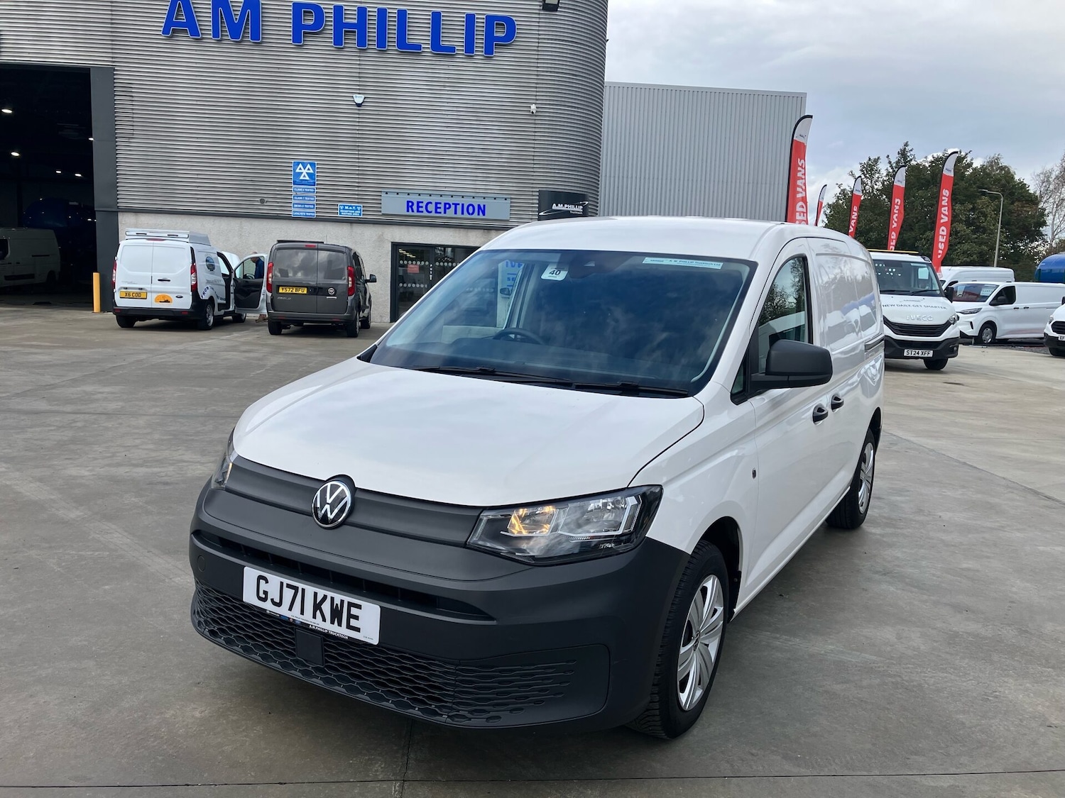 Used Volkswagen Caddy Maxi 2021 for sale - 76436306: Photo 2