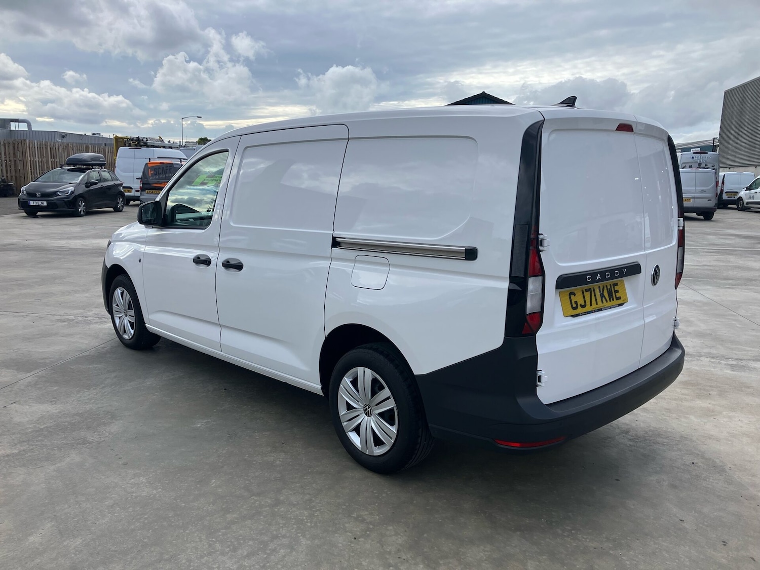 Used Volkswagen Caddy Maxi 2021 for sale - 76436306: Photo 5