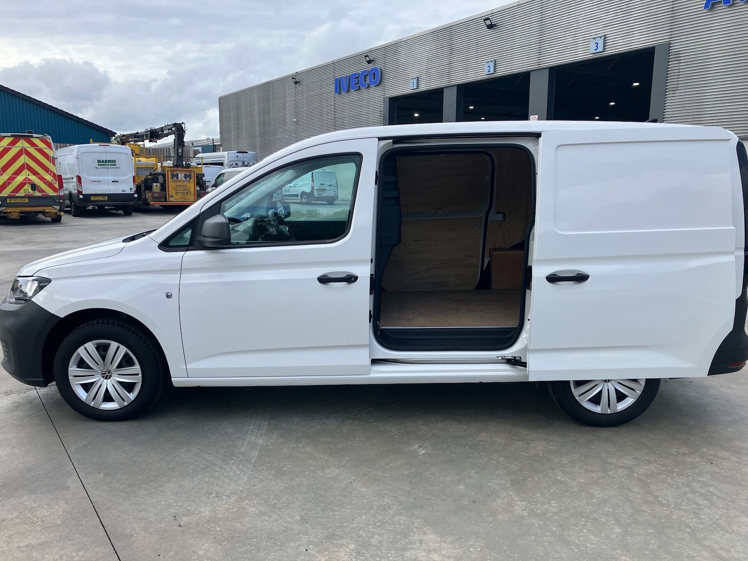 Used Volkswagen Caddy Maxi 2021 for sale - 76436306: Photo 9