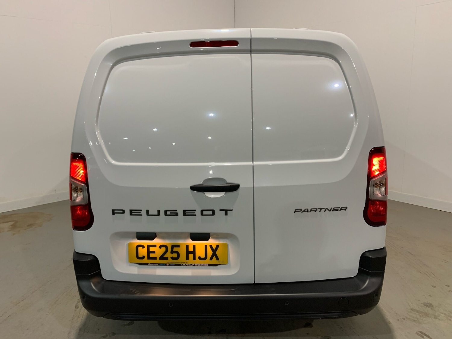 Used Peugeot Partner 2025 for sale - 76267847: Photo 4
