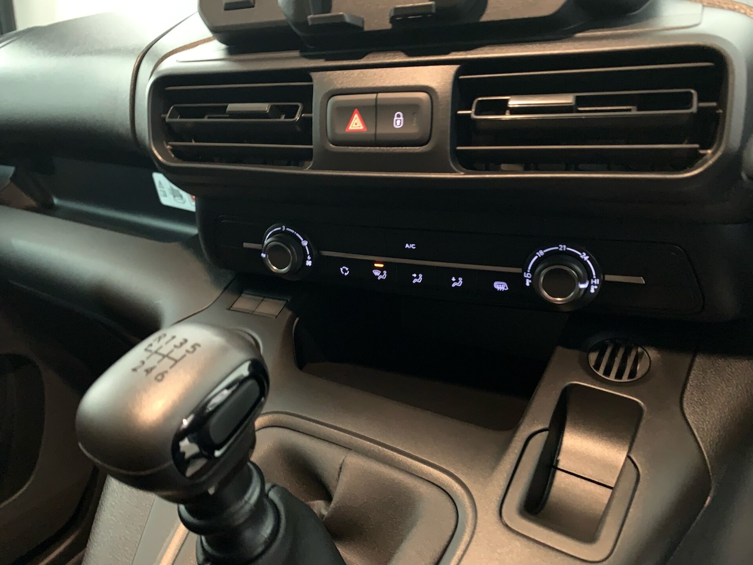 Used Peugeot Partner 2025 for sale - 76267847: Photo 9