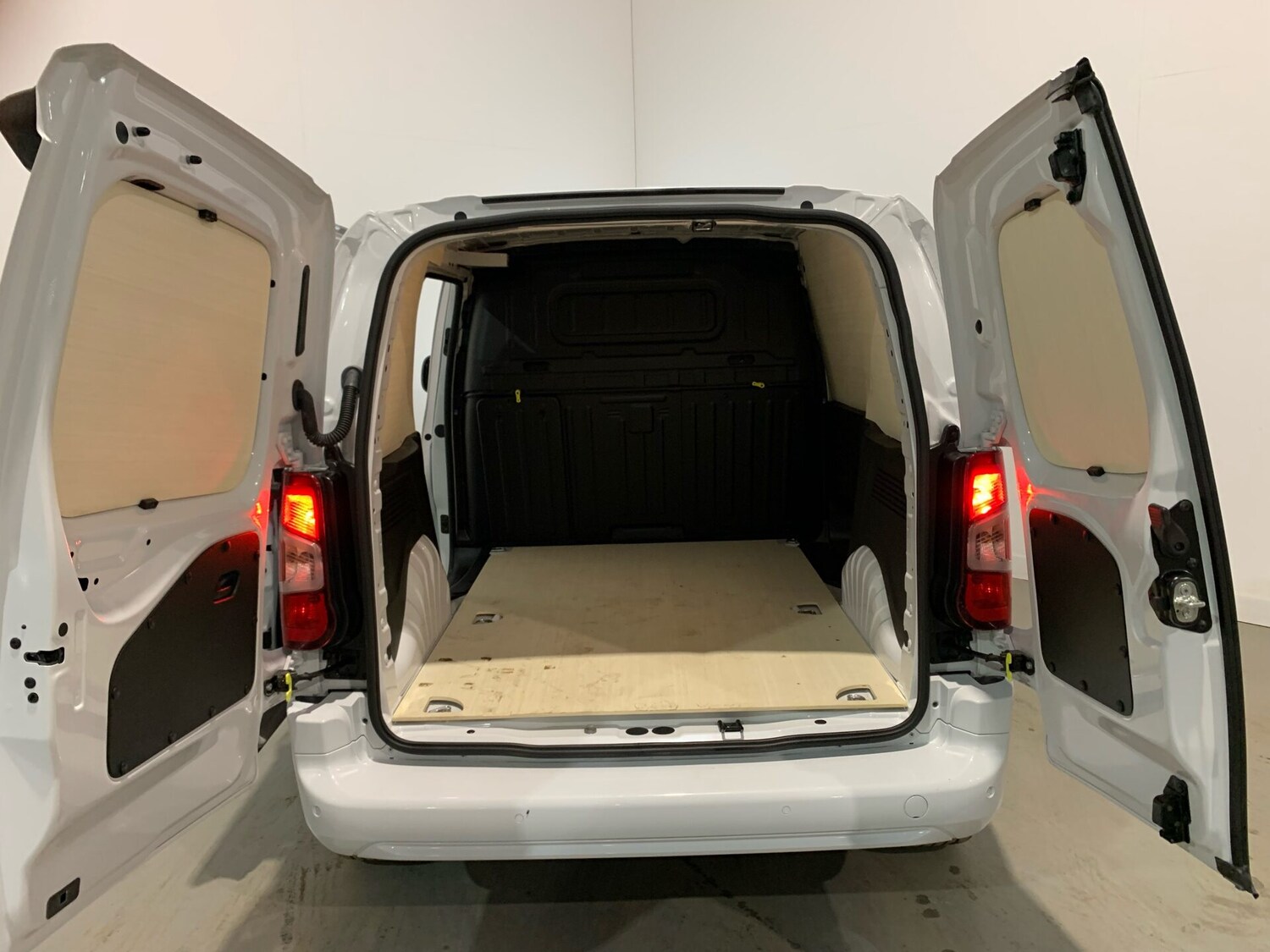 Used Citroen Berlingo 2024 for sale - 76267836: Photo 10