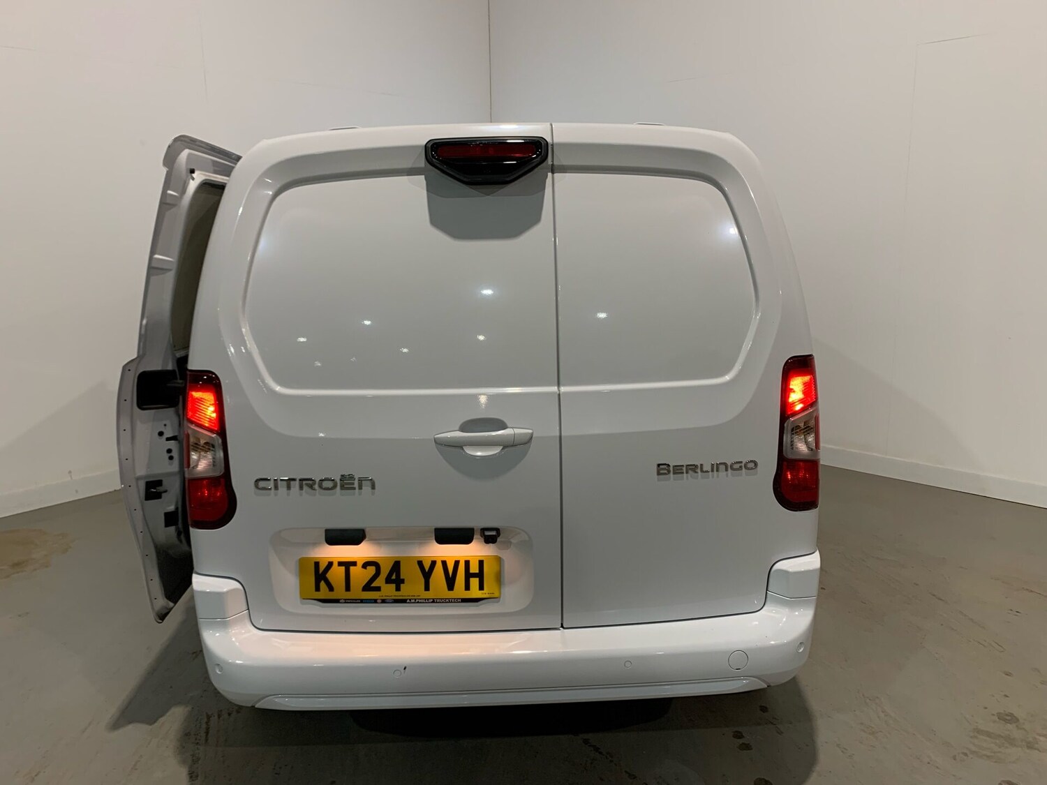 Used Citroen Berlingo 2024 for sale - 76267836: Photo 9