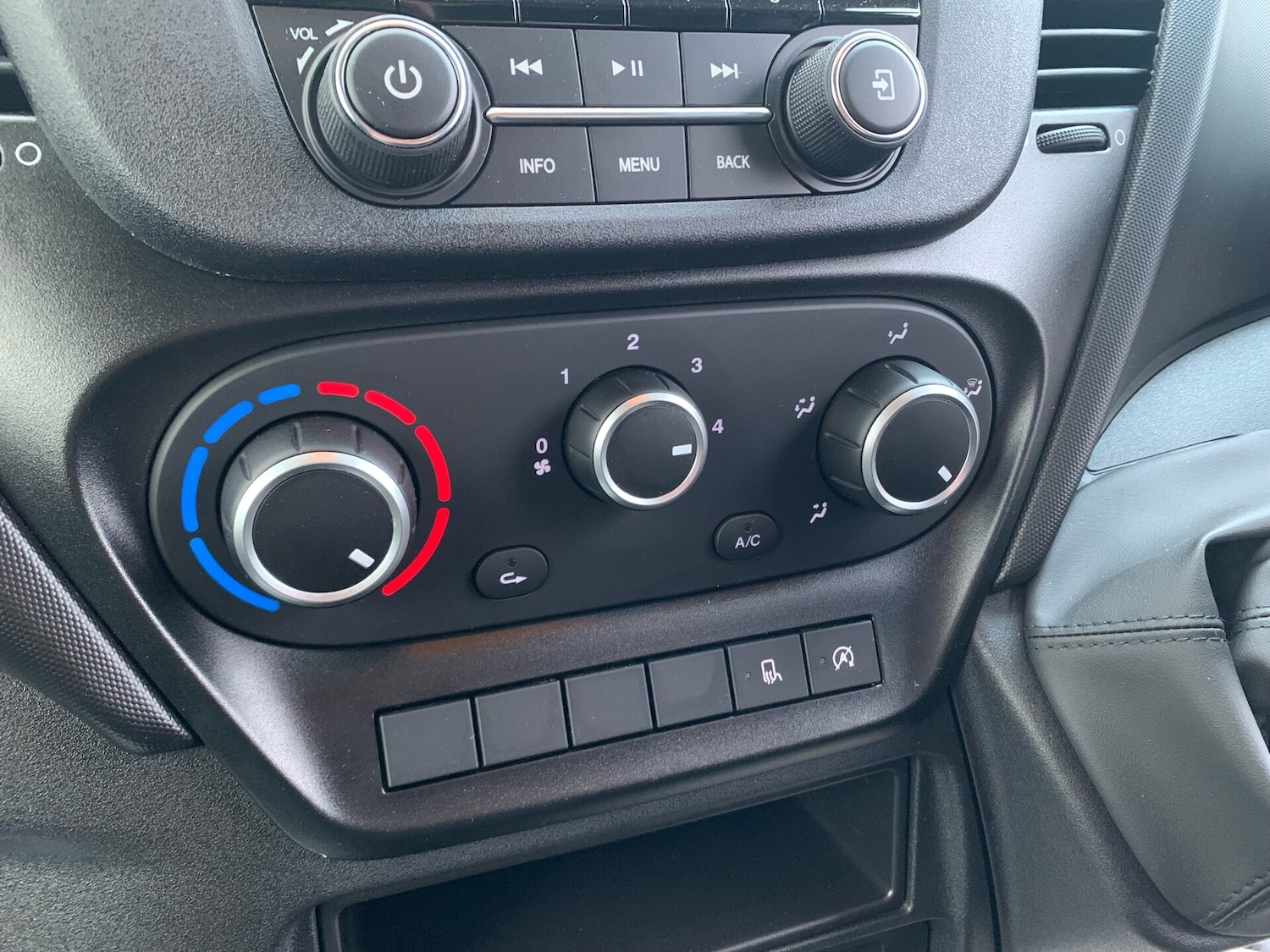 Used Iveco Daily 2025 for sale - 77148022: Photo 24