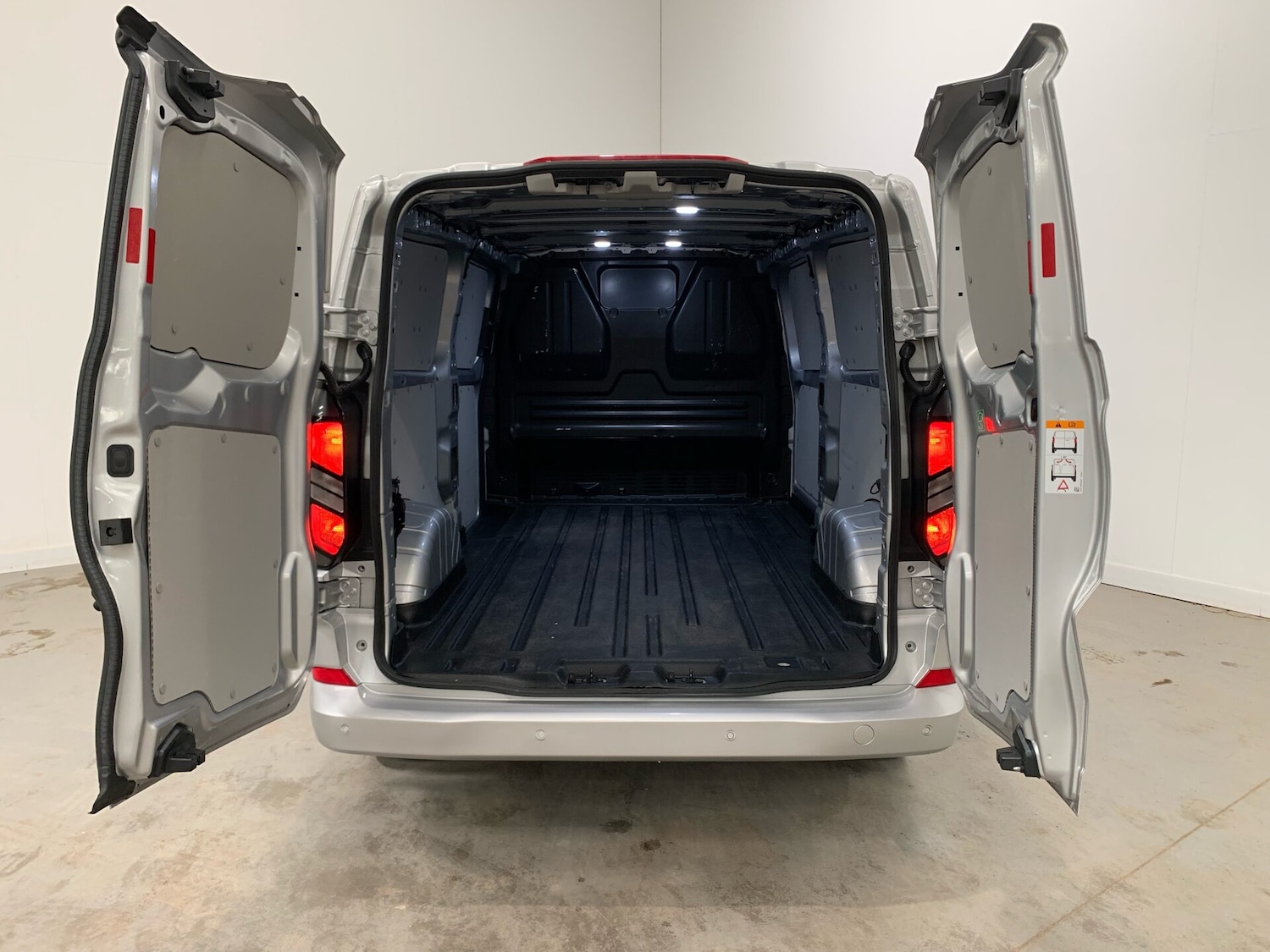 Used Ford Transit Custom 2024 for sale - 78015945: Photo 10