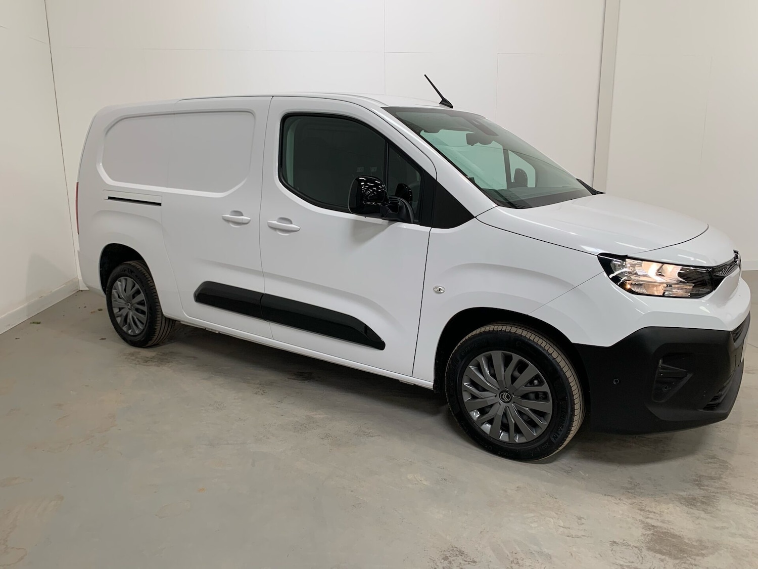 Used Citroen Berlingo 2024 for sale - 76264513: Photo 1