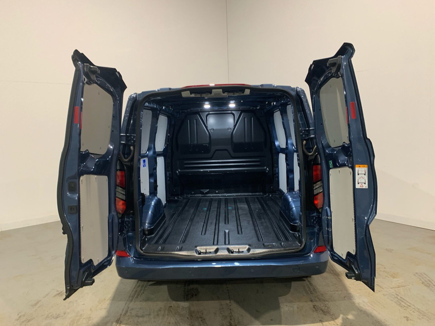 Used Ford Transit Custom 2024 for sale - 77391798: Photo 5