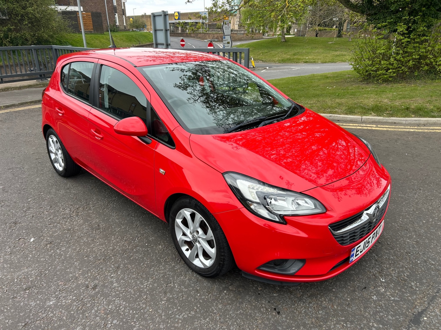 Used Vauxhall Corsa 2015 for sale - 78210496: Photo 2