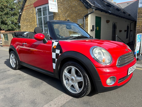 Used MINI Convertible 2009 for sale - 72824957: Photo 11