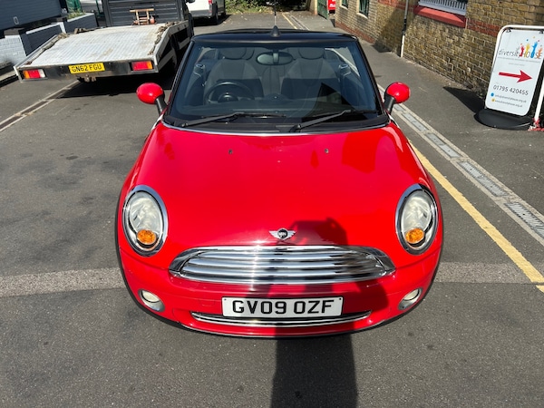 Used MINI Convertible 2009 for sale - 72824957: Photo 12
