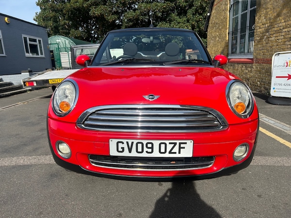 Used MINI Convertible 2009 for sale - 72824957: Photo 13