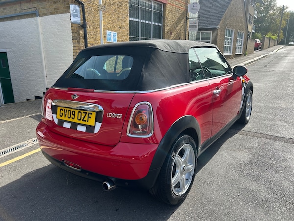 Used MINI Convertible 2009 for sale - 72824957: Photo 16