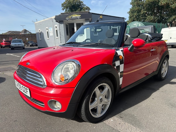 Used MINI Convertible 2009 for sale - 72824957: Photo 1