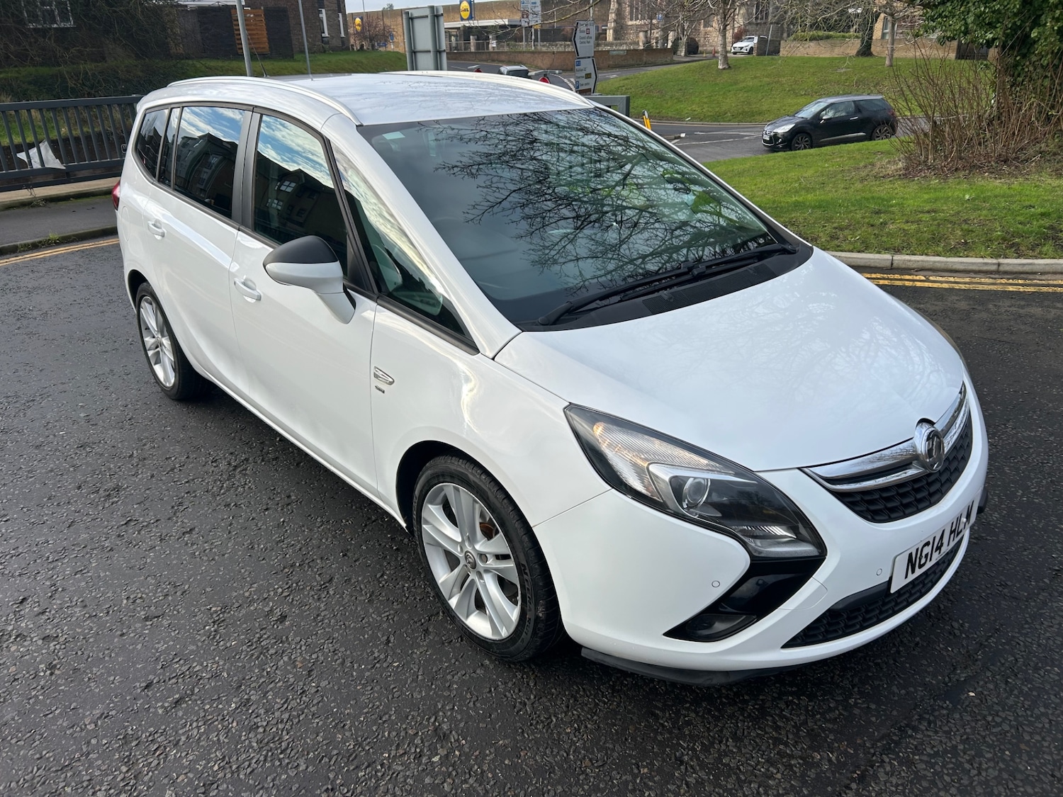 Used Vauxhall Zafira 2014 for sale - 77277461: Photo 2
