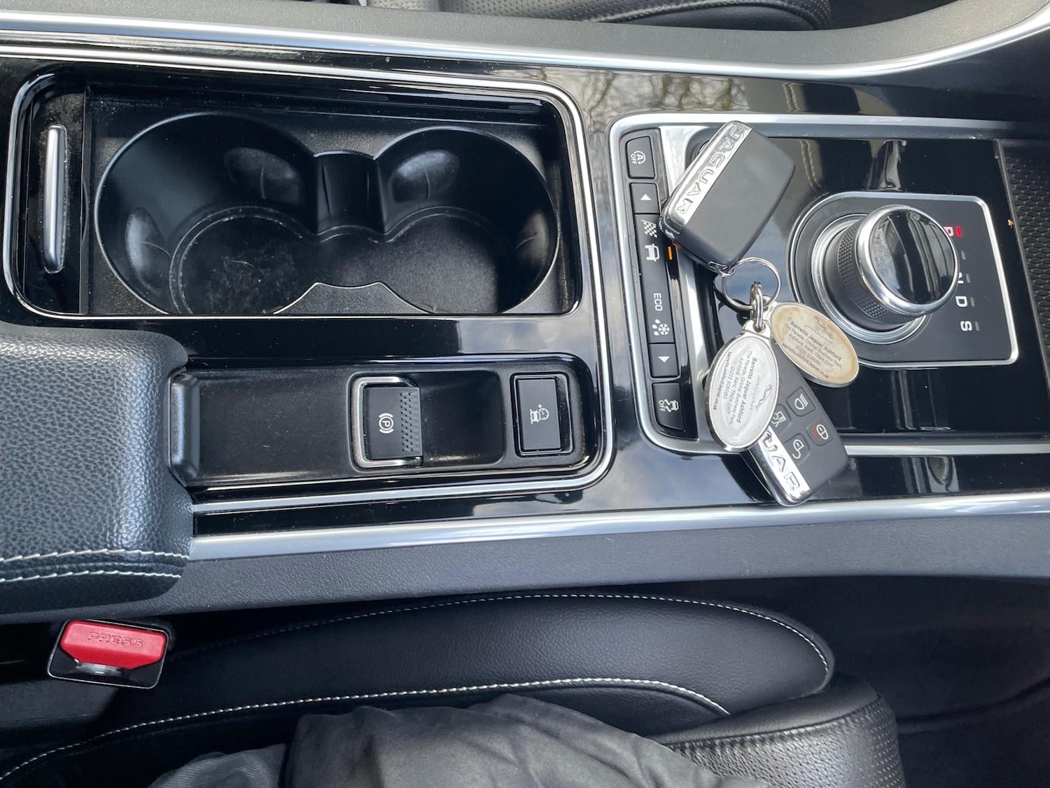 Used Jaguar XE 2018 for sale - 77508373: Photo 20