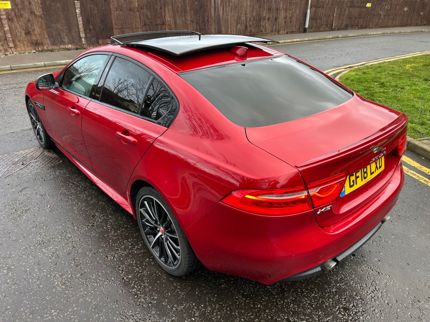 Used Jaguar XE 2018 for sale - 77508373: Photo 7