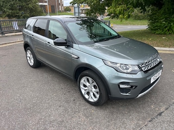 Used Land Rover Discovery Sport 2015 for sale - 75700377: Photo