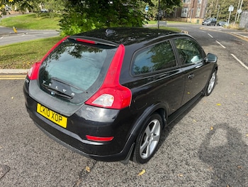 Used Volvo C30 2010 for sale - 76096654: Photo