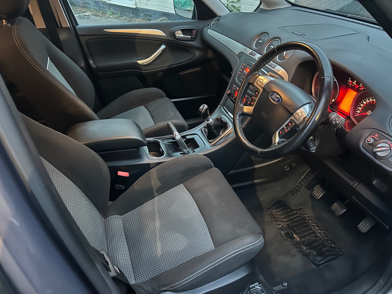 Used Ford S-Max 2012 for sale - 76525659: Photo 14